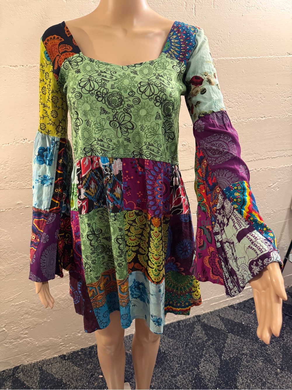 Boho Patchwork Bell-Sleeve Dress in Multicolor - Picture 2 of 6